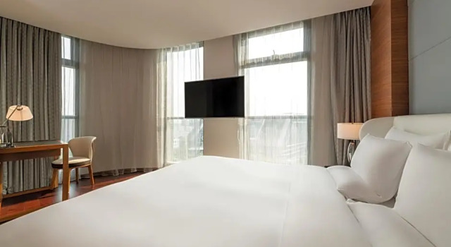 Двухместный полулюкс Novotel Shanghai Hongqiao