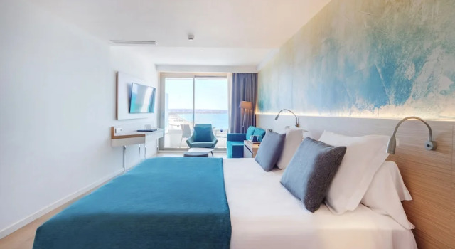 Полулюкс Superior с балконом и с видом на море Aparthotel Fontanellas Playa