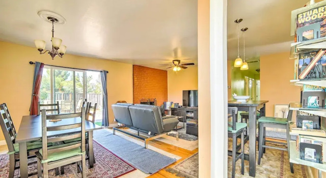 5 Mi to Levis Stadium: Pet-friendly Getaway!