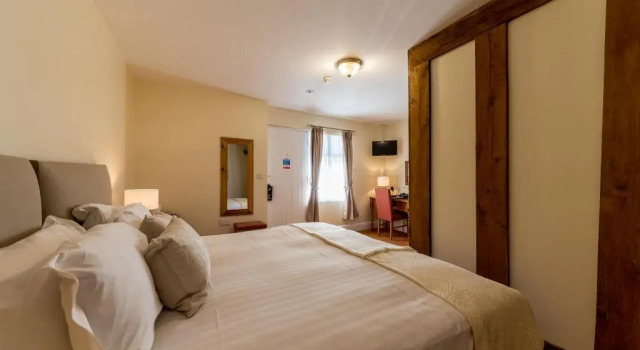 Номер Standard The White Hart Hotel