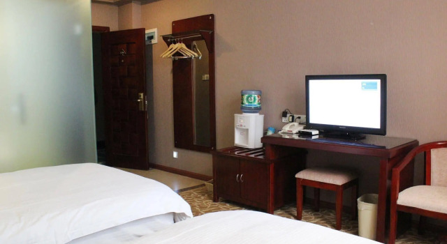 Greentree Inn, Boek Hotel Hotels in Yunnan met parkeren, Parkeren