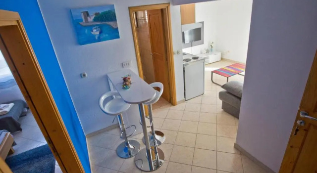 Apartment Zdravka, Забронировать Апартаменты/квартира Хвар Остров Хвар, рядом с Частный Пляж «Си Ю Румс»