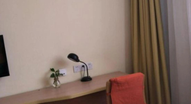Home Inn (Kaifeng Longting East Xincao Road), Rezervovat Hotel Kchaj-feng Henan