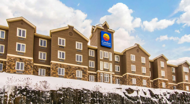 Comfort Inn and Suites St Jerome, Rezervovat Hotel Hotely v Laurentians se snídaní, Snídaně