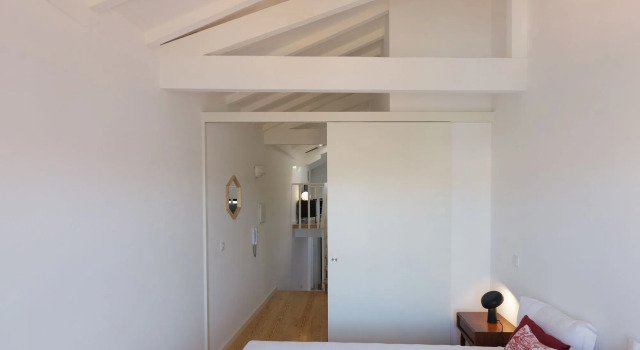 Oporto Invite - River View
