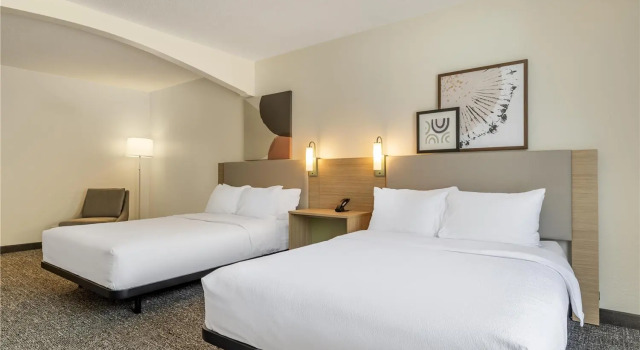 Holiday Inn Express Onalaska, Book Hotel Hoteller i La Crosse med pool, Swimmingpool