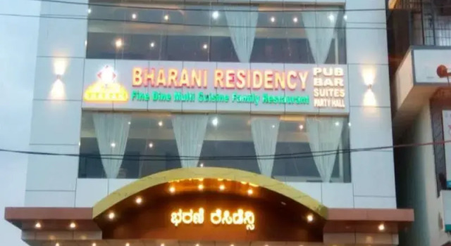 Hotel Bharani Residency, Réserver Hôtel Electronic City Bangalore, près de Biocon