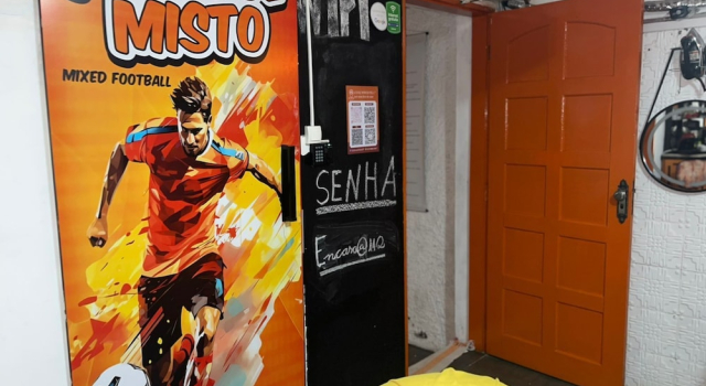 Кровать в общем номере COACHHOSTEL7