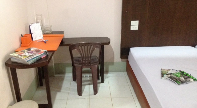 Zwahotel Amnatcharoen, Rezervovat Hotel  