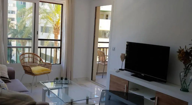 Апартаменты Apartamento 315 en paseo marítimo 96