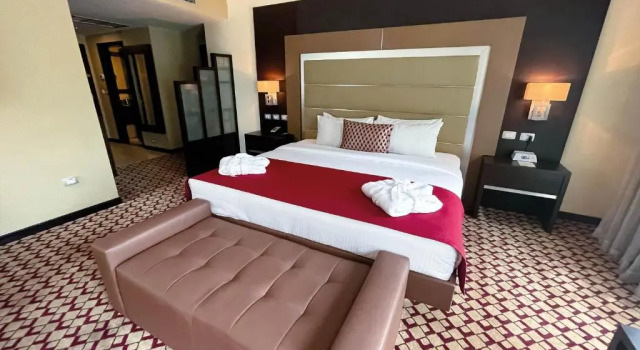 Номер Standard Waldorf Hotel