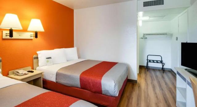 Четырёхместный номер Standard Motel 6-Lenexa, KS - Kansas City Southwest