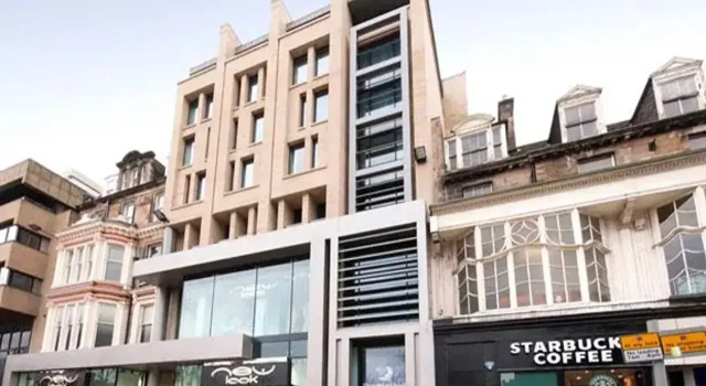 Premier Inn Edinburgh Princes Street