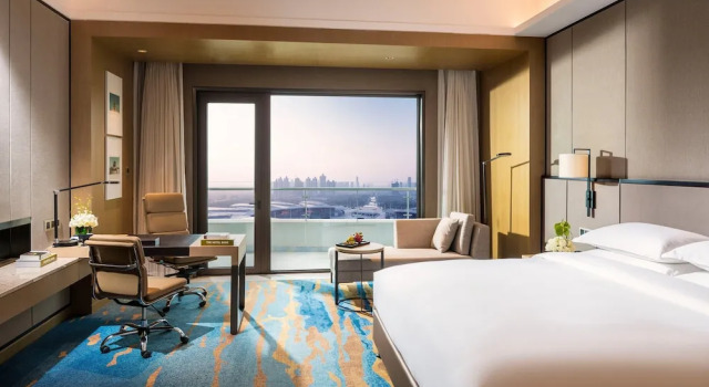 Номер Classic InterContinental Wuhan by IHG