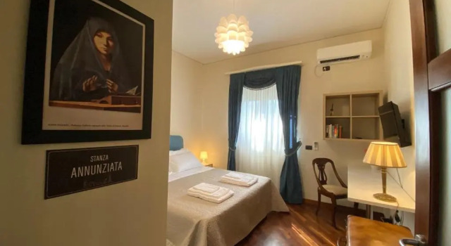 Номер Deluxe CASA BATTISTI MESSINA bellissimo appartamento in centro città ideale per FAMIGLIE o GRUPPI DI AMICI - max 3 camere, max 8 persone