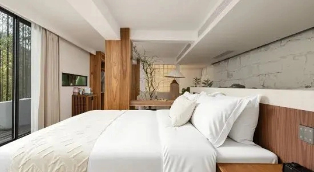 Dwuosobowy suite z widokiem na dziedziniec CLOUDS 13·Forest Hot Spring Resort