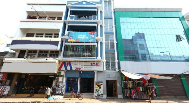 OYO 7829 Santhi inn