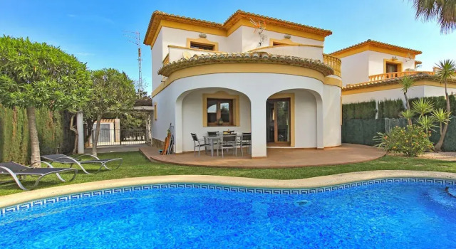 Villa el Palmar With 3 Bedrooms Close to the Beach