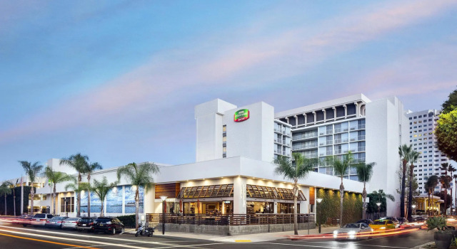 Номер Standard с видом на гавань Courtyard by Marriott Long Beach Downtown