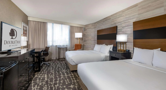 Четырёхместный номер Standard DoubleTree by Hilton Hotel Denver - Aurora