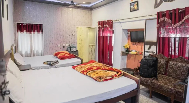 Kanha Paying Guest House