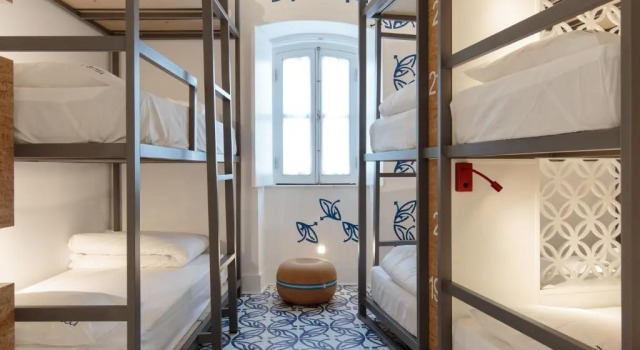 Кровать в общем номере (женский номер) Heaven Inn Évora - Hostel