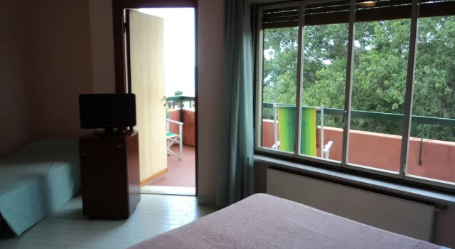 Hotel Le Pleiadi, Reserva ahora Hotel Hoteles en El Lacio con aparcamiento, Aparcamiento