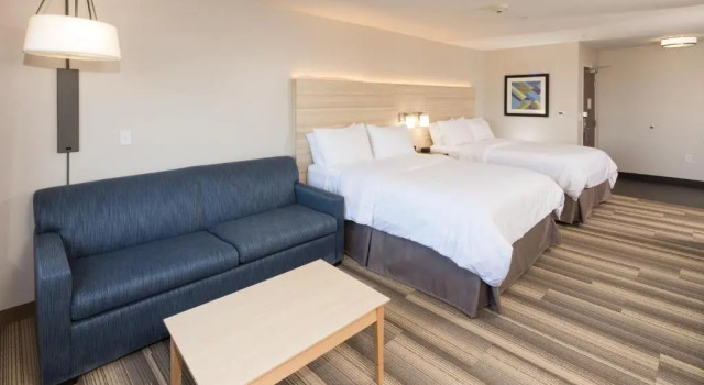 Двухместный люкс Holiday Inn Express & Suites - Gaylord by IHG