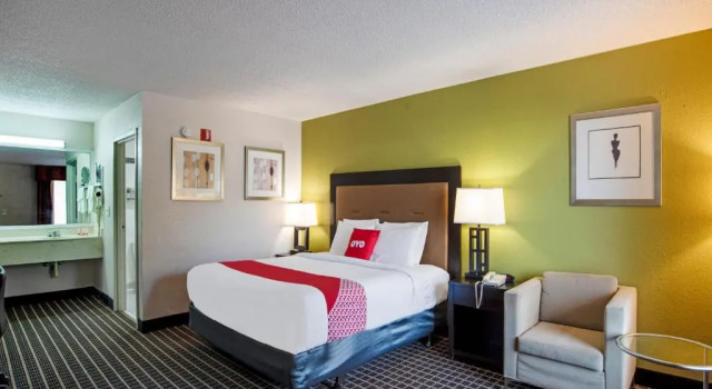 OYO Hotel Hinesville Oglethorpe, Prenota Hotel Hinesville Georgia