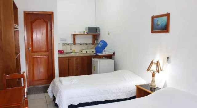 Трёхместный семейный номер Standard c 1 комнатой Galapagos Best Hostel