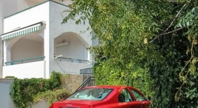 Šara - Free Parking - A2, Забронировать Отель Отели Примоштен 3 звезды, рядом с Пляж Затока, 3*