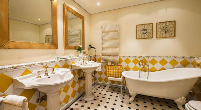 Двухместный номер Comfort с балконом Relais & Châteaux Hotel Schwarzmatt