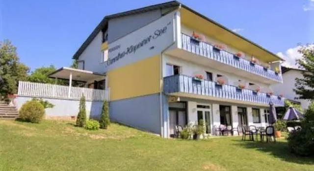 Pension Carinthia, Забронировать Отель Отели Фёлькермаркт с парковкой, Парковка