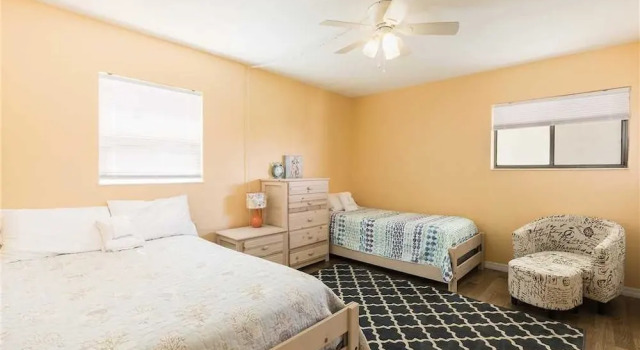 Starboard Light 1 - Two Bedroom Condo, Book Hotel Hoteller i Ormond-by-the-Sea med parkering, Parkering