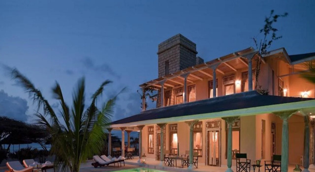 The Majlis Resort, Book Hotel Shela Coast Region