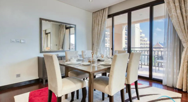 Splendid 2 Bedroom Apartment at Royal Amwaj, Palm Jumeirah by Deluxe Holiday Homes, Забронировать Апартаменты/квартира Отели Дубая с бассейном, Бассейн