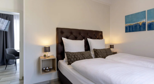 Полулюкс GLEUEL INN HOTEL - Serviced Apartments