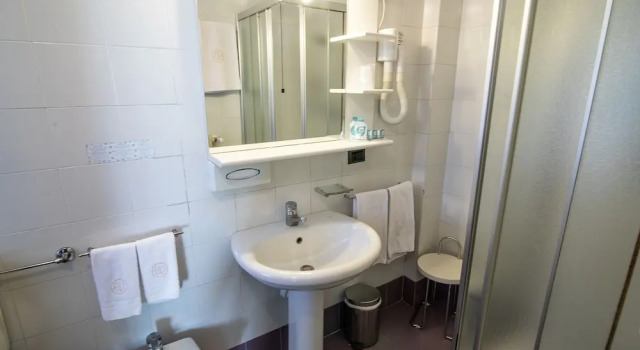 Одноместный номер Standard с балконом Hotel Vittoria