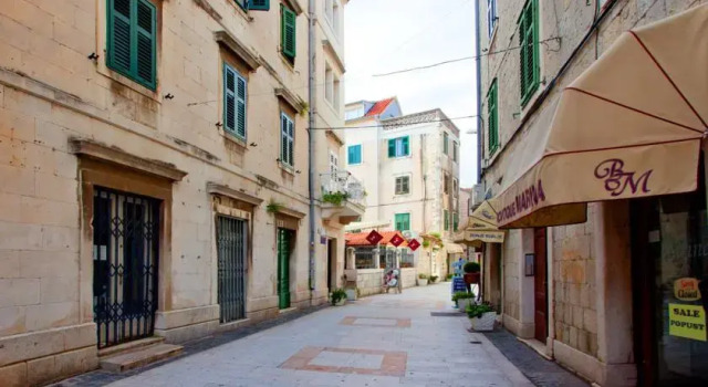 Leonarda Apartments, Prenota Appartamento Splitska 