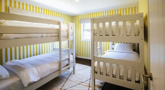 Penshurst - Lake Views - Sleeps 8