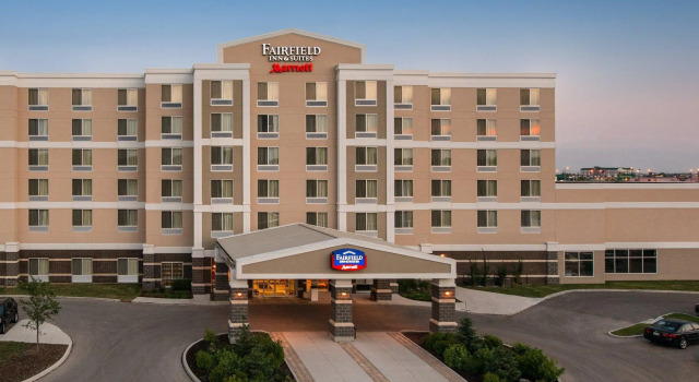 Двухместный люкс с 2 комнатами Fairfield Inn & Suites by Marriott Winnipeg