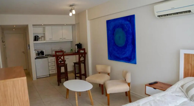 Modern Studio with private Balcony in San Telmo