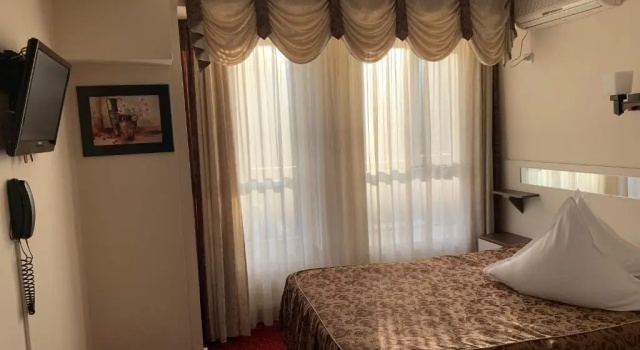 Standardní Dvoulůžkový s manželskou postelí pokoj Hotel Zamca Suceava