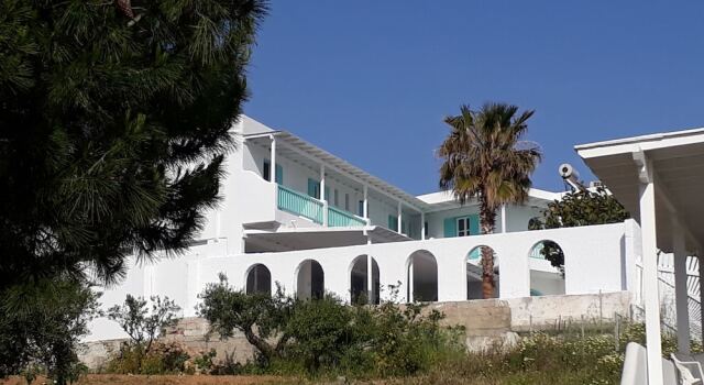 Aliki Panorama Rooms -breakfast included, Prenota Hotel Aliki Paro