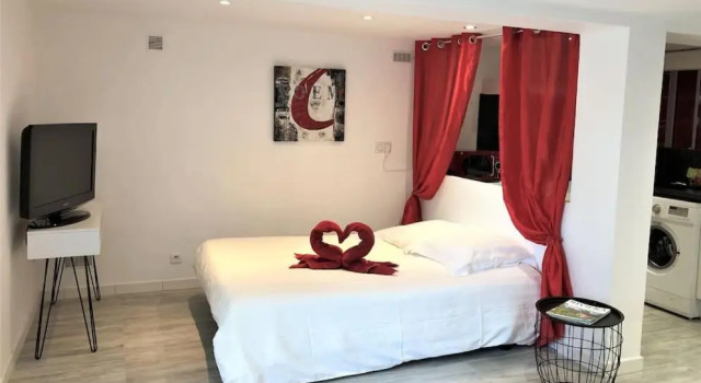 Appartement 50 m2 dans une maison privative avec terrasse et jardin privée