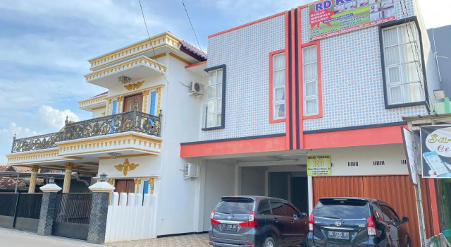 RedDoorz @ Jalan Sukawinatan Palembang, Rezervovat Hotel Hotely v Palembang s parkováním, Parkování