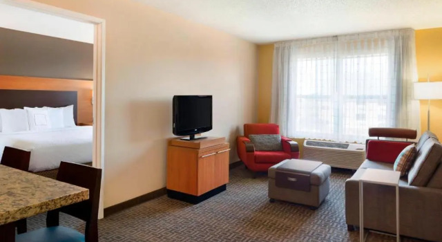 Люкс с 2 комнатами TownePlace Suites Chicago Naperville