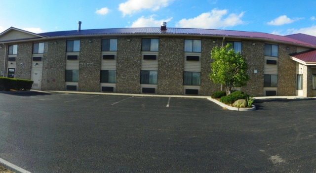 Royalton Inn & Suites Upper Sandusky, Prenota Locanda Hotel a Ohio con parcheggio, Parcheggio