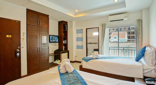 Двухместный номер Superior с балконом Ruen Buathong Boutique Hotel Patong Beach