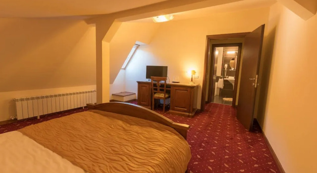 Полулюкс Hotel Edelweiss